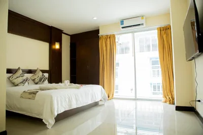 Chambre double Deluxe avec baignoire — Blue Skyline Hotel